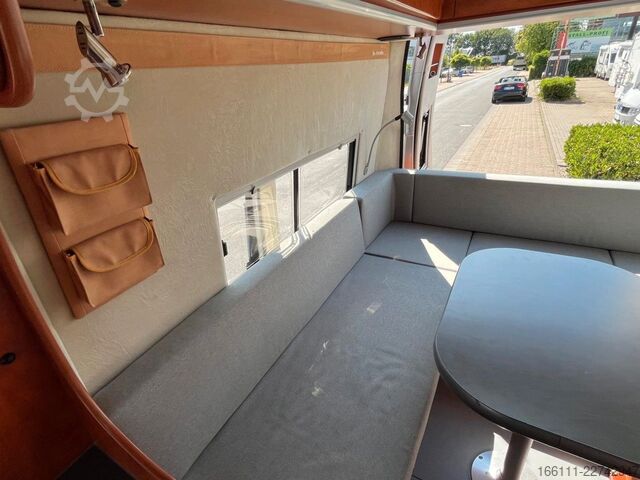 Kastenwagen Wohnmobil / Campervan LA STRADA Avanti E - Hecksitzgruppe -  - Solar