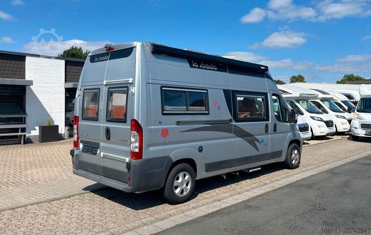 Kastenwagen Wohnmobil / Campervan LA STRADA Avanti E - Hecksitzgruppe -  - Solar