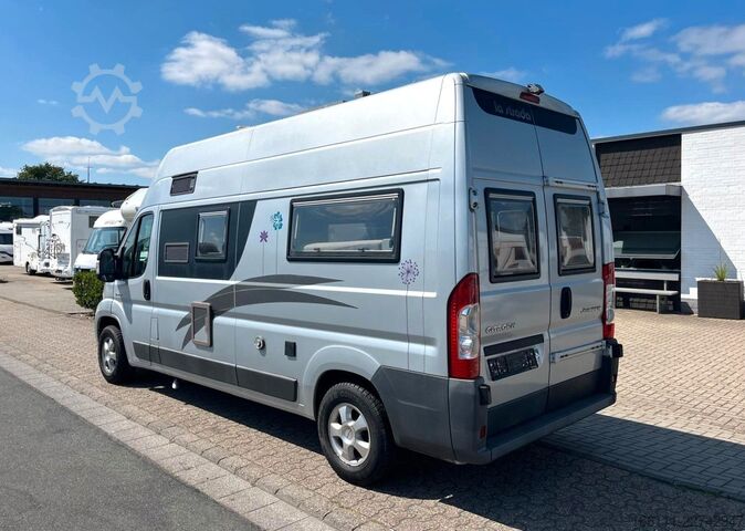 Kastenwagen Wohnmobil / Campervan LA STRADA Avanti E - Hecksitzgruppe -  - Solar