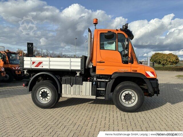 Landmaschine Mercedes-Benz Unimog U 423
