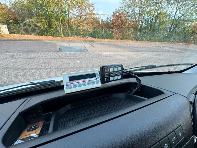 Truck-mounted work platform IVECO Daily 35S14 Hubarbeitsbühne KLUBB K26 *12 Meter*