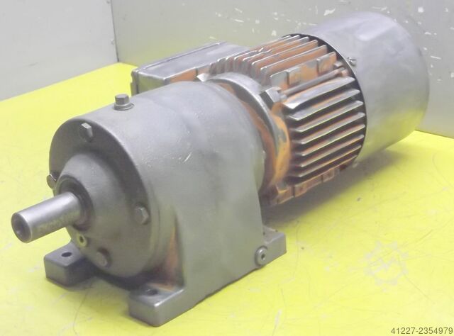 Gear motor 0.25 kW 32 rpm SEW-EURODRIVE R40DT71C4BH