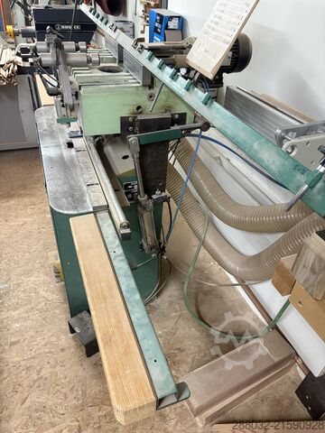 Bohrmaschine für Schlösser und Scharniere an Fenstern Kombimatec 