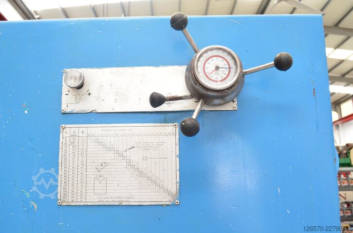 Abkantpresse Ajial 3100x65tn
