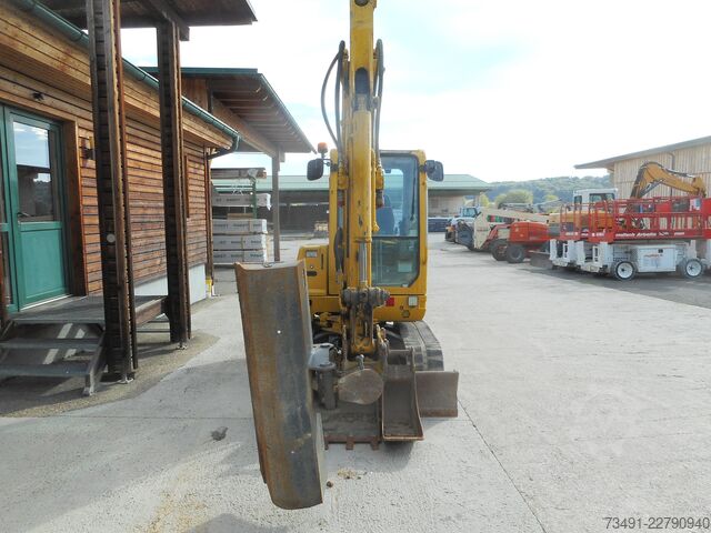 Minibagger Takeuchi TB 235 mit Powertilt