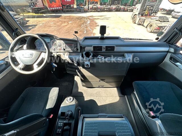 Flatbed truck with tarp MAN TGX 26.440
