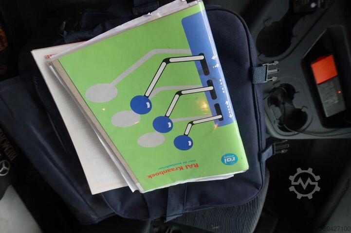 Crane Mercedes-Benz ANTOS 2830 Kraanwagen open Laadbak Fassi F295 +...