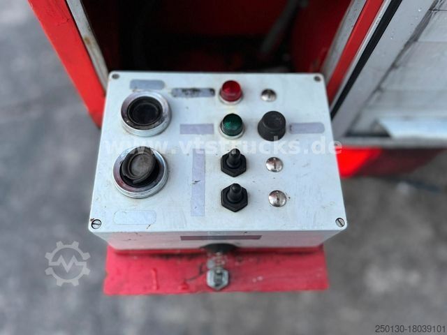 LKW mit Hubarbeitsbühne MERCEDES-BENZ 1120/37 Metz DLK 16-4 SE Leiterwagen 16m.