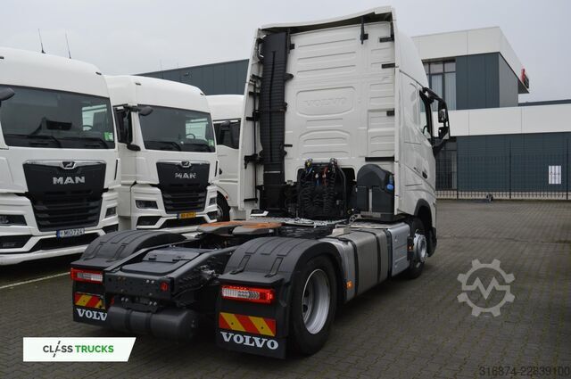 Standard tractor unit VOLVO FH 500 Globetrotter XL Varios