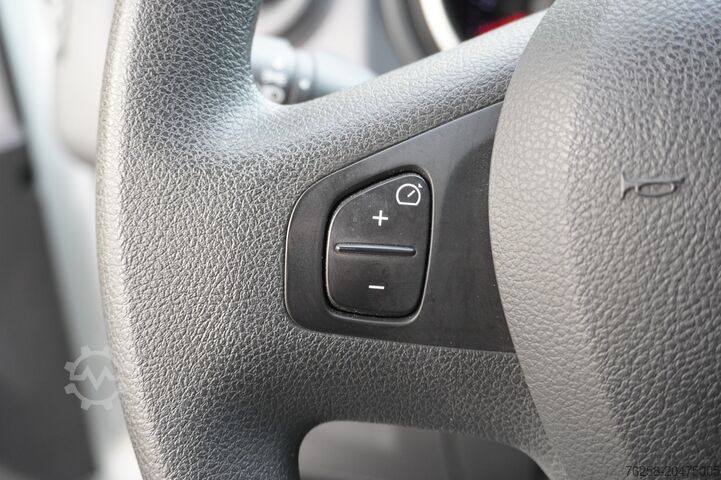 Delivery van Renault Trafic 2.0 dCi 145PK Automaat EURO 6 - Airco - ...