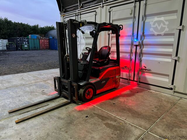 Forklift Linde E16C-02