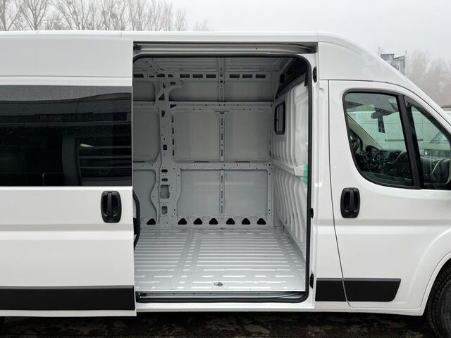 Minibus FIAT Ducato 35 L3H2 RüKa TürenVerglast DAB Allwetter