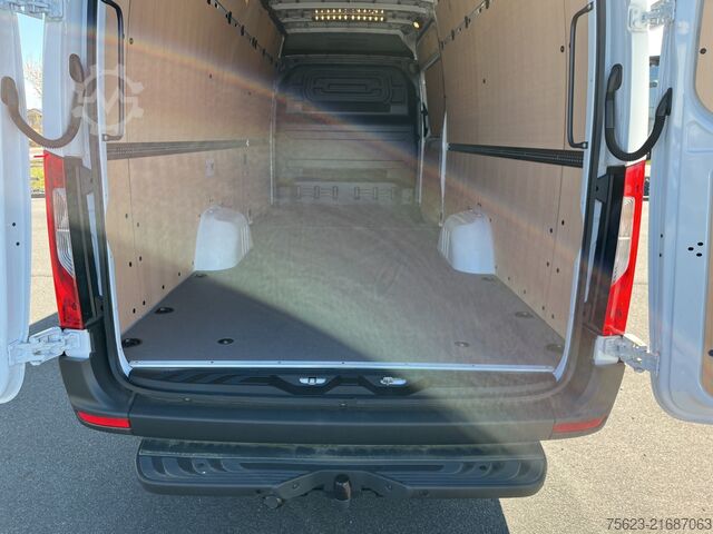 Kastenwagen Mercedes-Benz Sprinter 315 CDI Kasten SELECT Extralang LED AHK Parkpaket