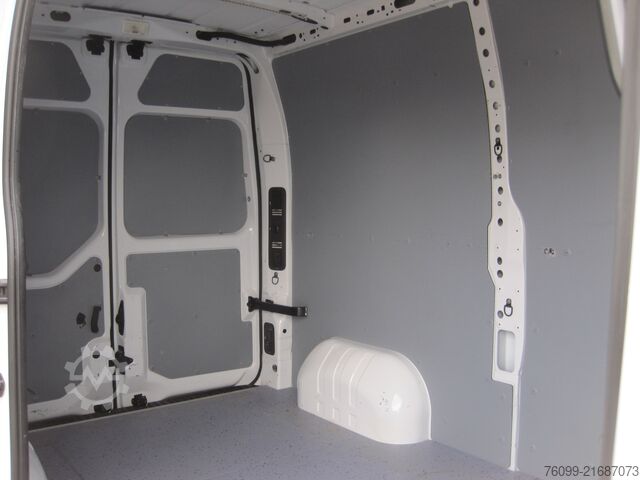 Kastenwagen hoch + lang Opel Movano 2,3 D L2H2 Schwingsitz 270° Türen