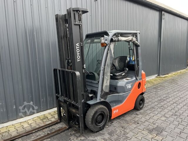 LPG Forklifts Toyota 8 FGF15F