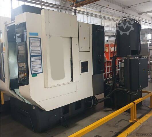 Vertical high-speed machining center DMG MORI MILL TAP 700 Automatisierung mit Roboter