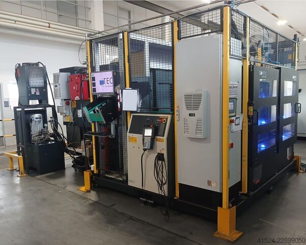 Vertical high-speed machining center DMG MORI MILL TAP 700 Automatisierung mit Roboter