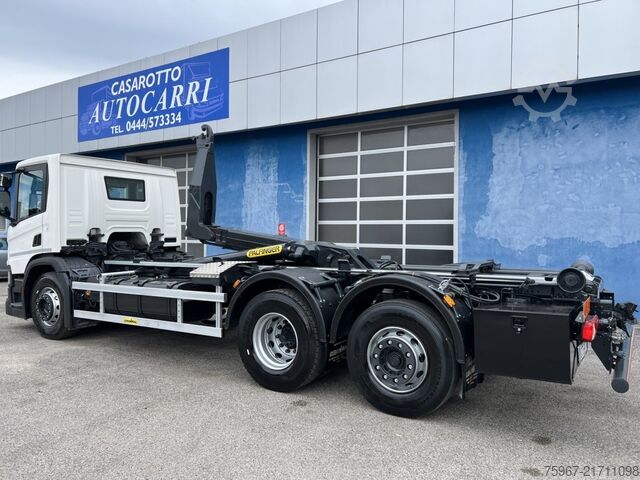 Roll-off tipper truck SCANIA P 450