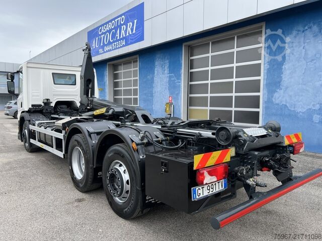 Roll-off tipper truck SCANIA P 450