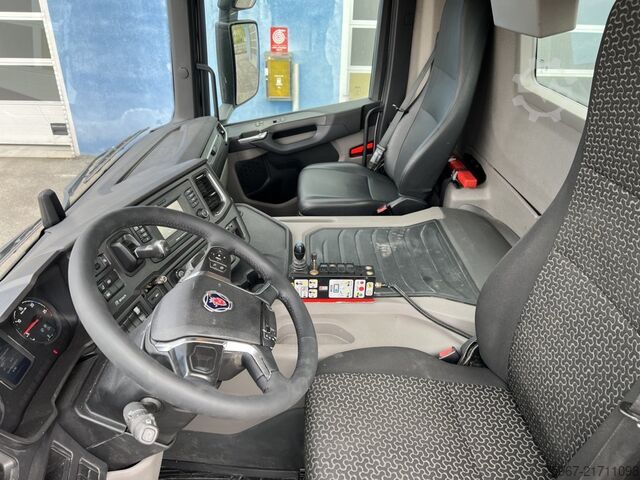 Roll-off tipper truck SCANIA P 450