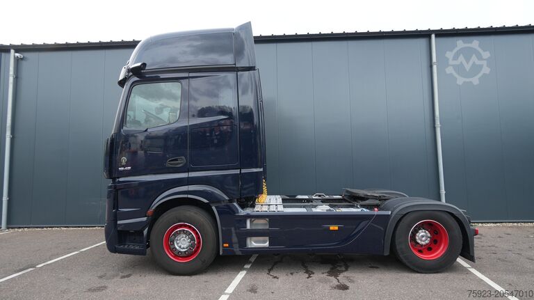 Standard-SZM Mercedes-Benz ACTROS 1945 GIGASPACE 728.200KM