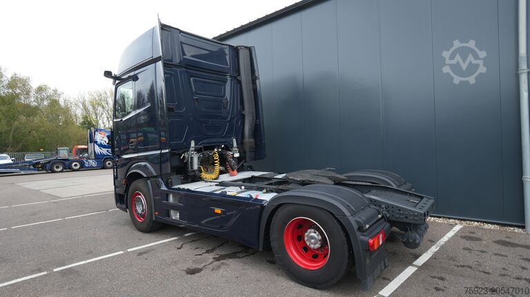 Standard-SZM Mercedes-Benz ACTROS 1945 GIGASPACE 728.200KM