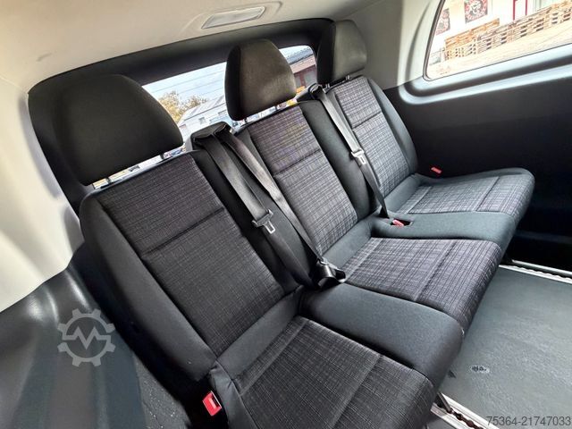 Minibus MERCEDES-BENZ Vito 109 Cdi Tourer Extra Lang 9Sitze Schiebetür
