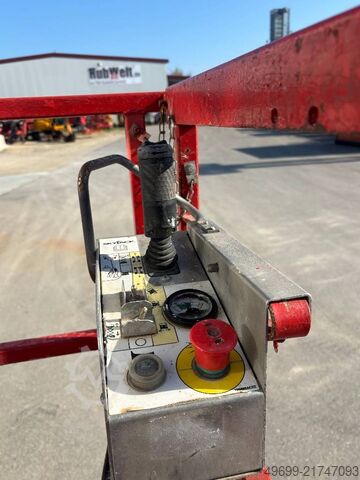 Scissor lift SkyJack SJ 4620 8,10m Elektro Scherenarbeitsbühne