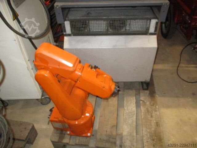 Industrial robot ABB Robotics IRB 120 IRC5 M2004