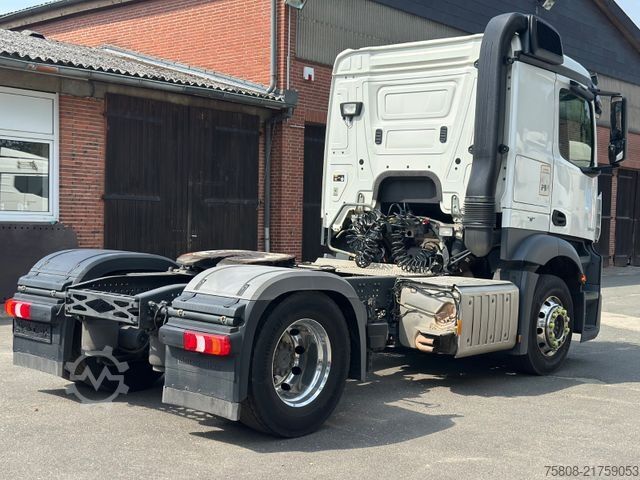 Gefahrgut LKW MERCEDES-BENZ Actros 1843 ADR FL/AT Safety Xenon