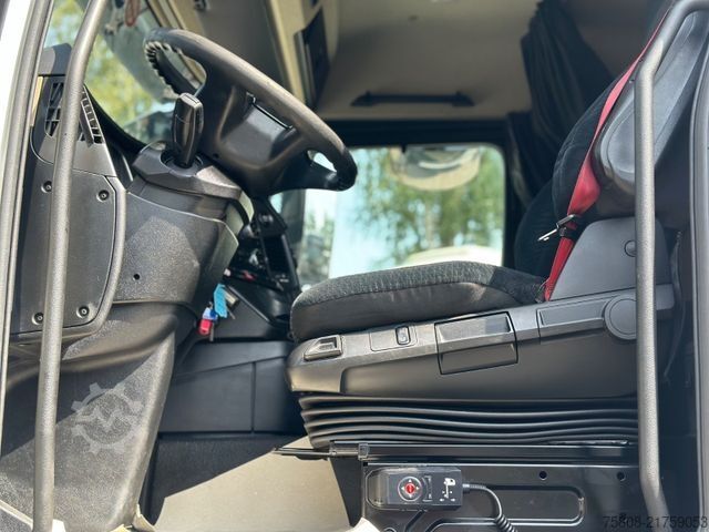 Gefahrgut LKW MERCEDES-BENZ Actros 1843 ADR FL/AT Safety Xenon