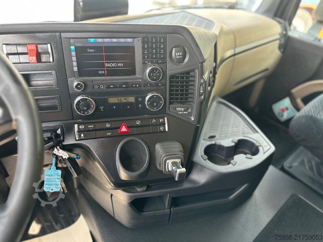 Gefahrgut LKW MERCEDES-BENZ Actros 1843 ADR FL/AT Safety Xenon