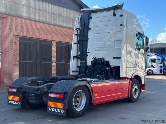 Standard SZM VOLVO FH500  I-Save 2Tanks 1055L E6d ACC I-Park