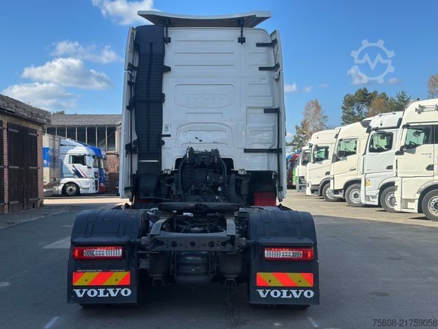 Standard SZM VOLVO FH500  I-Save 2Tanks 1055L E6d ACC I-Park