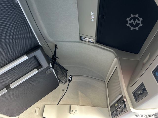 Standard SZM VOLVO FH500  I-Save 2Tanks 1055L E6d ACC I-Park