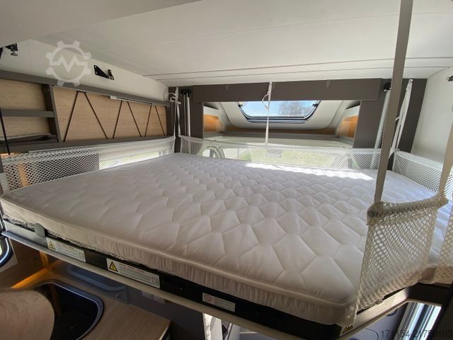 Teilintegriertes Wohnmobil LMC Tourer  H 730 G  ,Hubbett, Navi,Wintertauglich