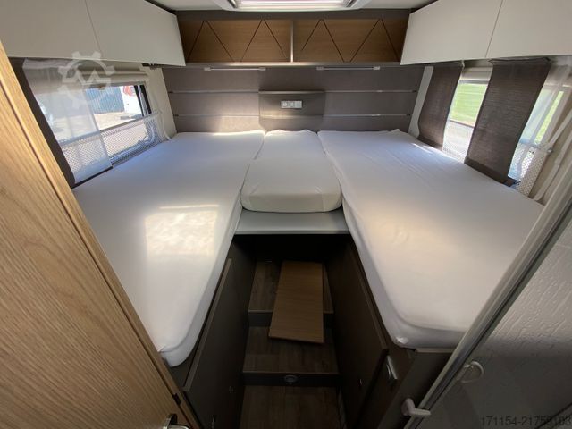 Teilintegriertes Wohnmobil LMC Tourer  H 730 G  ,Hubbett, Navi,Wintertauglich