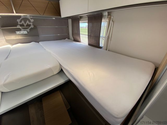 Teilintegriertes Wohnmobil LMC Tourer  H 730 G  ,Hubbett, Navi,Wintertauglich