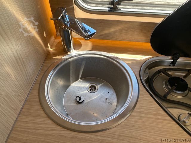 Teilintegriertes Wohnmobil LMC Tourer  H 730 G  ,Hubbett, Navi,Wintertauglich