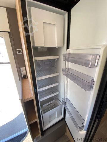 Teilintegriertes Wohnmobil LMC Tourer  H 730 G  ,Hubbett, Navi,Wintertauglich