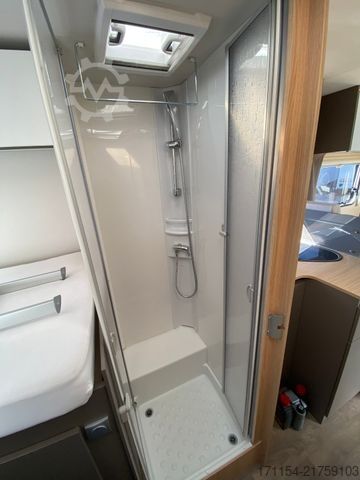 Teilintegriertes Wohnmobil LMC Tourer  H 730 G  ,Hubbett, Navi,Wintertauglich