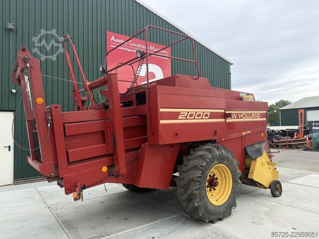 Square baler New Holland D2000