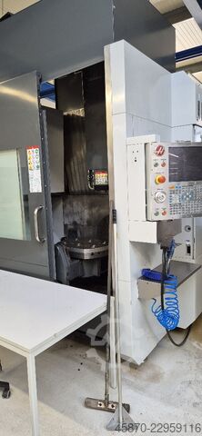 5-axis machining center Haas UMV750