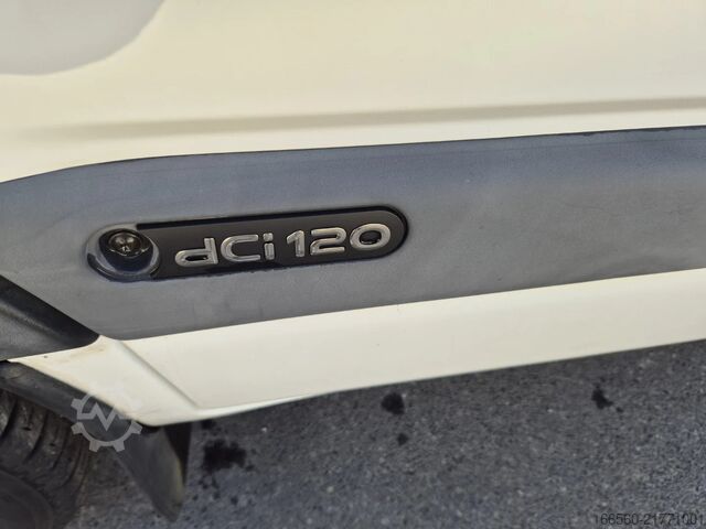 Box truck Renault Master DCI 120