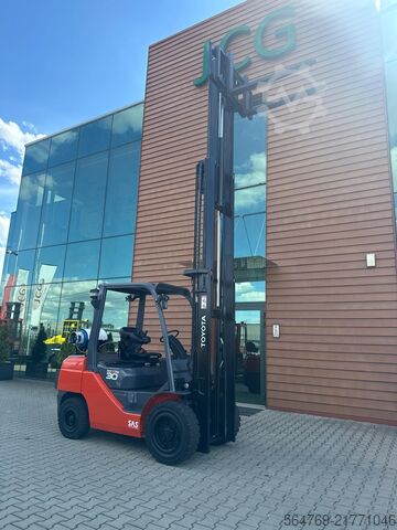 Forklift Toyota 06-8FGF30 / Triplex / 2021 year