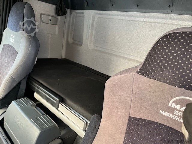 LKW mit Pritsche (offen) MAN TGS 26.400 Baustoff LKW mit Ladekran Atlas 210.2