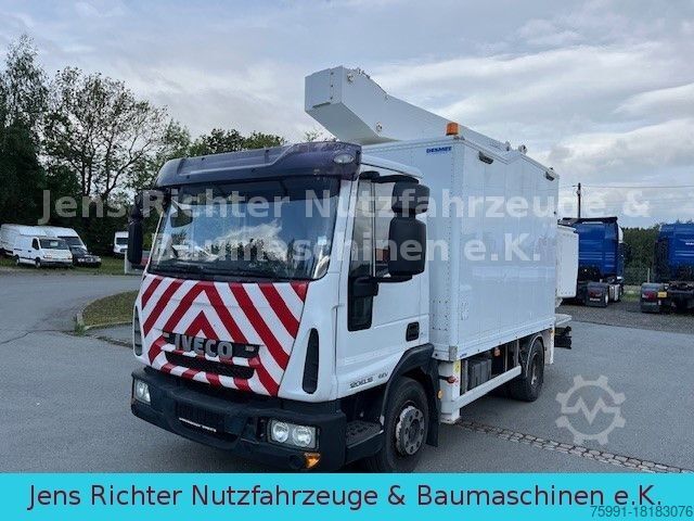 Working platform truck IVECO ML 120EL18 Hubarbeitsbühne isoliert 15 Meter