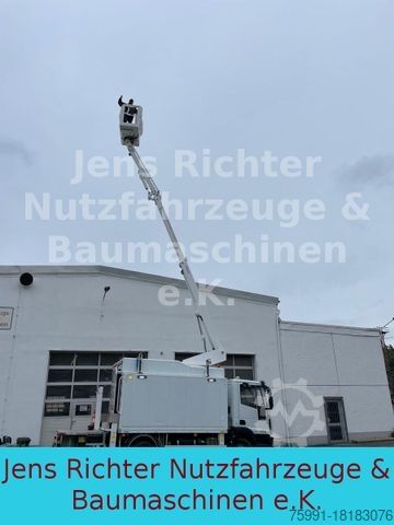 Working platform truck IVECO ML 120EL18 Hubarbeitsbühne isoliert 15 Meter