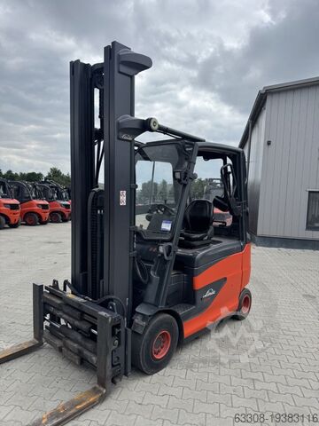 Elektro 4 Rad-Stapler Linde E25HL-02/600