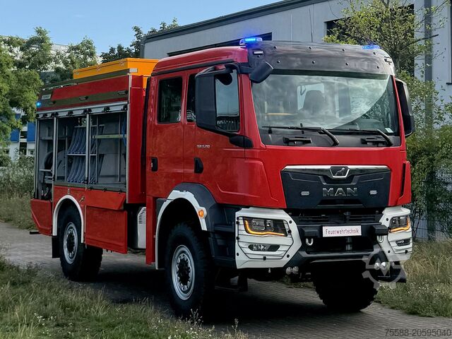 Fire department all-wheel drive tank fire engine (TLF) MAN TGM 13.290 TLF 3000 Allrad 4000 l Wasser